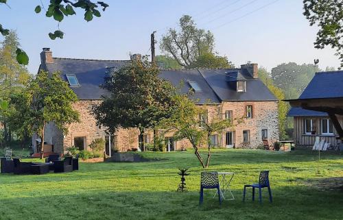 Pleslin-Trigavou Bed & Breakfast | L'EAU QUI DORT - Chambres et Tables d'hôtes