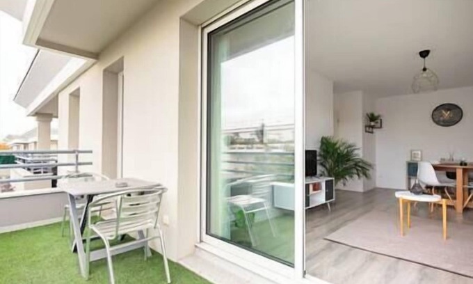Cenon Apartment | L'Éclat - Elegance and comfort