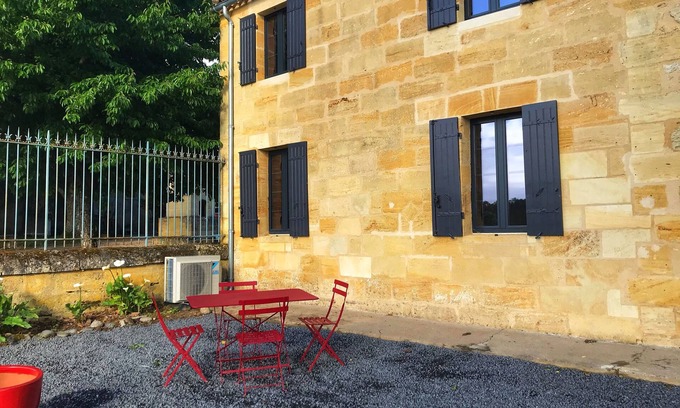 Les Salles-De-Castillon House | L'ecrin de Canon Montségur