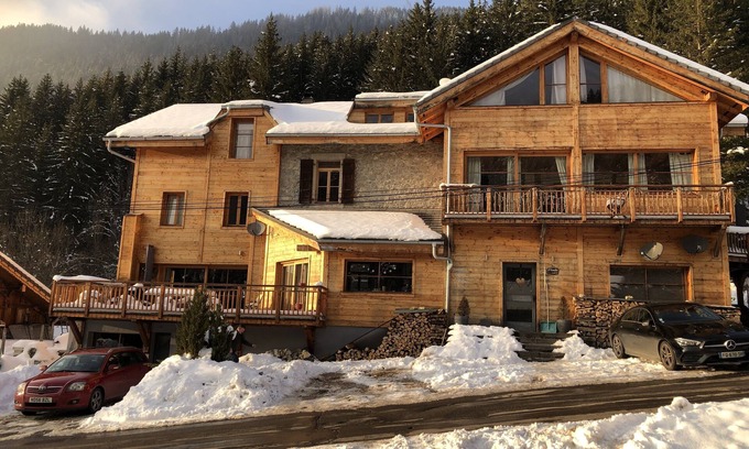 Saint-Jean-dʼAulps Apartment | L'Ecuela Apartment, tastefully renovated 1 bedroom apartment