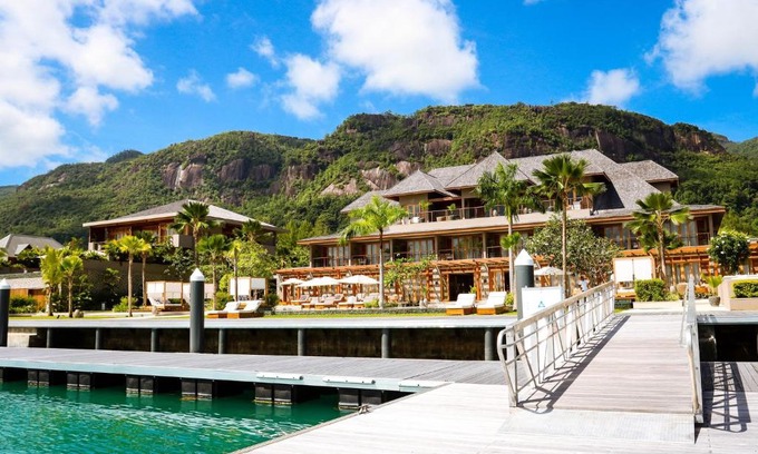 Zig Zag Ward Resort | L'Escale Resort Marina & Spa - Small Luxury Hotels of the World