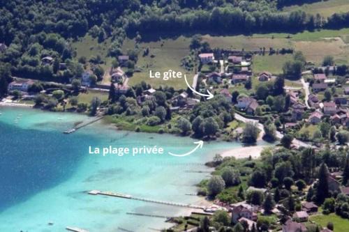 Charavines Apartment | L'ESCAPADE DU LAC private beach lac de Paladru