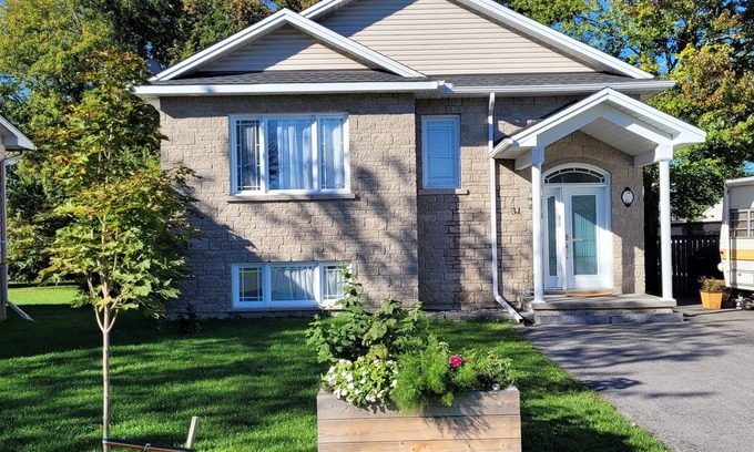 Embrun Condo | L'est Ontarien à son Meilleur!
