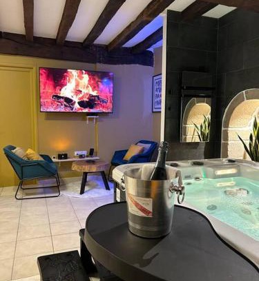 Guemene-sur-Scorff House | L'Etreinte, gîte de charme avec jacuzzi intérieur et sauna