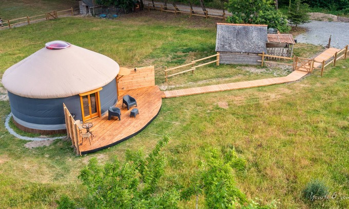 Villeveque Cabin | L'expérience "yourte & Vous"