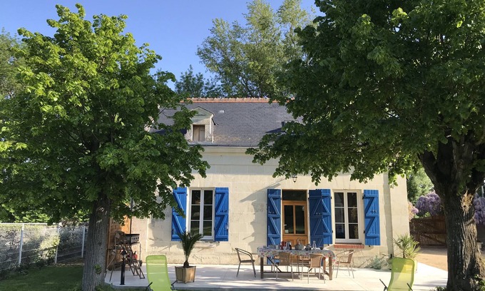 Avoine House | L'Ile Bellule in the heart of Nature, the River and the Loire Castles