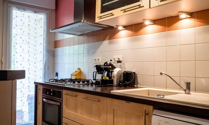 Les 3 Cites Apartment | L'Intemporel - Appartement T3 avec jardinet