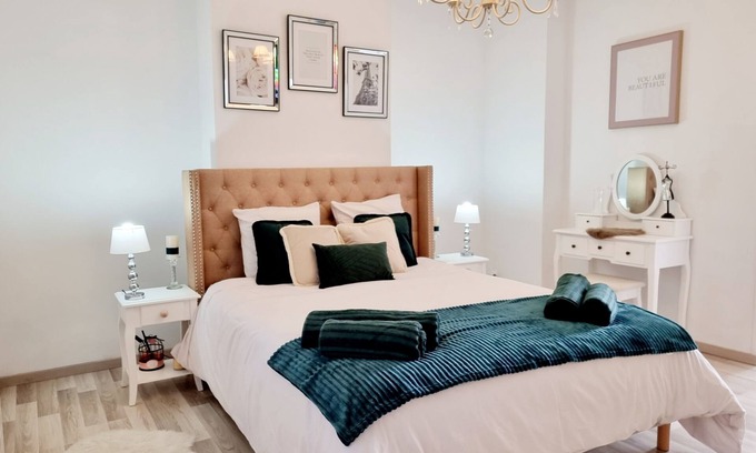 Cambrai Apartment | L'Oasis citadin with terrace and garden Apartment 70m2- Cambrai Centre