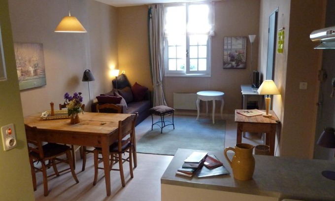 Mur-de-Barrez Apartment | L'Oustal du Sentier