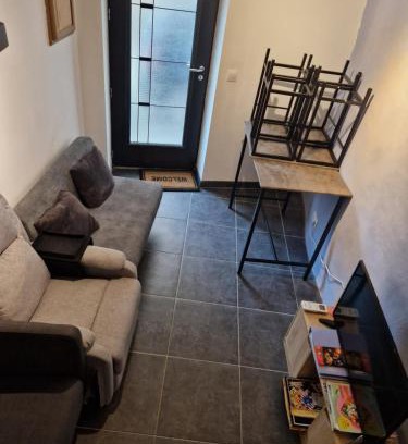 Saint-Remeze Apartment | L'Oustalet Des Gorges d'Ardèche Wifi et Canal Plus