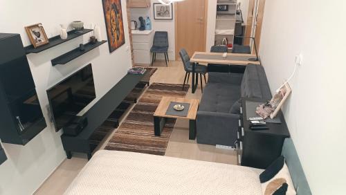 Kaunas Apartment | L studio