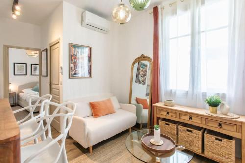 Lazaret Apartment | L46 2P Port, 2min du Cap et 5 du port/CLIM & WIFI