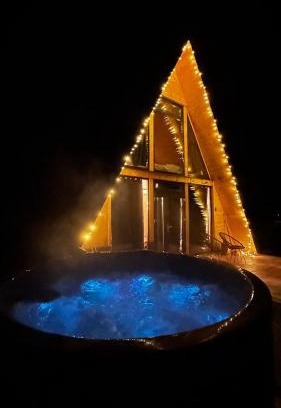 Marisel Ski Chalet | La Știubei Cabin