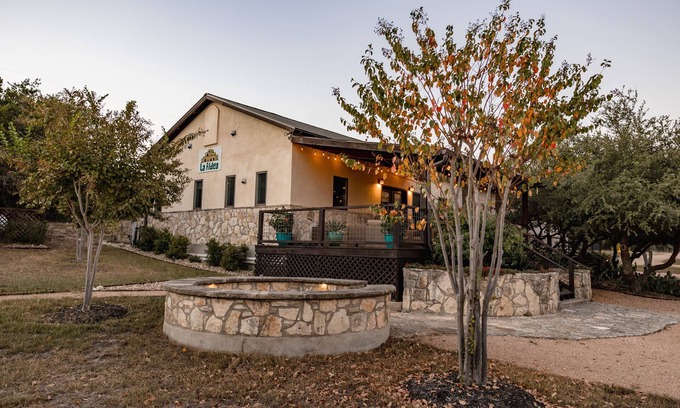 Dripping Springs House | La Aldea House - Asante Lodging and Events