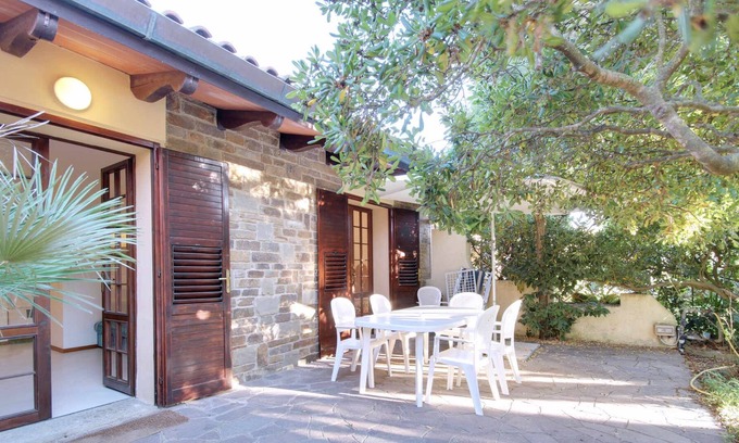 Le Rocchette Apartment | LA BAIA, due camere a 50 metri dal mare