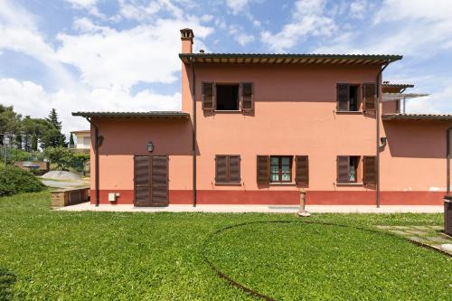 Montopoli in Val d'Arno Apartment | La Bettola Tavern Rooms Restaurant