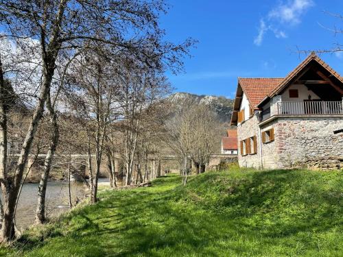 Aribe Ski Chalet | La Borda del Tío Nicolás - Selva de Irati