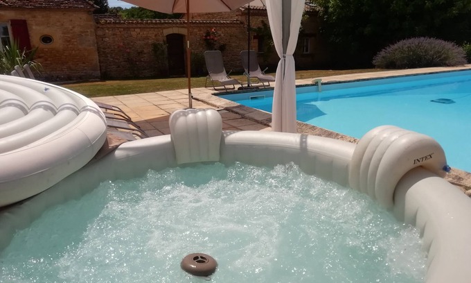 Sainte Croix de Beaumont Bed & Breakfast | La Borie du Chevrier