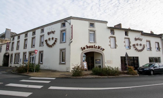 Bressuire Hotel | La Boule d'Or