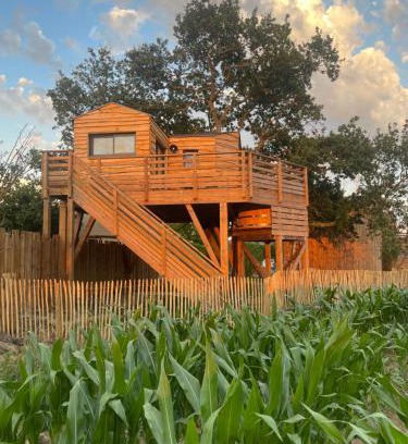 Les Landes-Genusson Ski Chalet | La Cabane dans les Arbres - Les Pieds dans le Pré