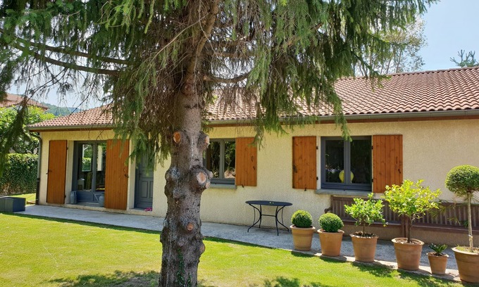 Tournon-sur-Rhone Villa | La Cachette du Marquis