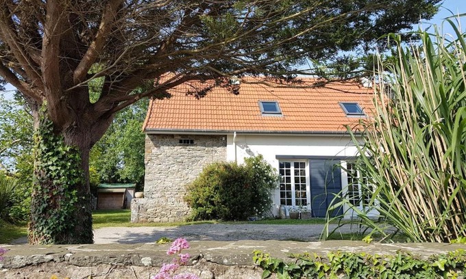 Surtainville House | La Casa Céline