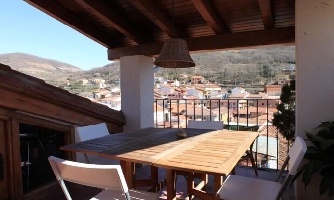 Pasaron de la Vera Cottage | La Casa de las Pajaritas for 8 people