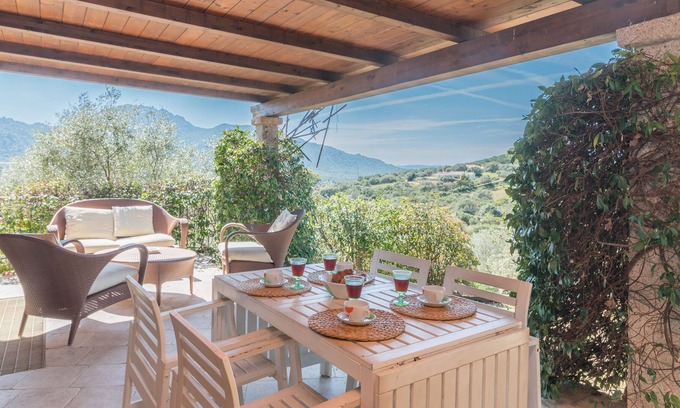 Rudalza Villa | La Casa Di Mirella 4Km From The Beach, Golfo Aranci, Italy