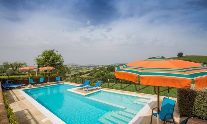 Orciano di Pesaro Apartment | La Casa in Campagna, 4 apartments with pool in Orciano, 20 minutes from the sea - apt. Il Magazzino