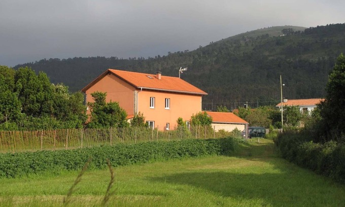 Ballota House | "La Casa Roxa" Comfortable and comfortable, with large garden and beautiful sea views