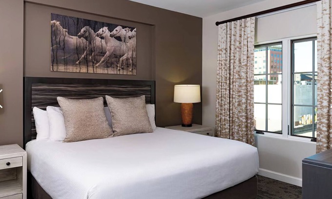 Downtown San Antonio Condo | La Cascada Resort ~ Right on the Riverwalk ~ ROOFTOP POOL!
