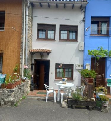 Poo House | La Casina de Póo de LLanes