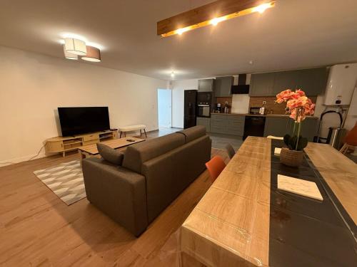 Lourdes Apartment | La Cave Refuge