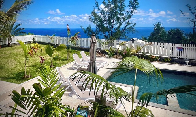 Grande Anse Villa | La Caze Grande Anse * offers a breathtaking view of the Indian Ocean