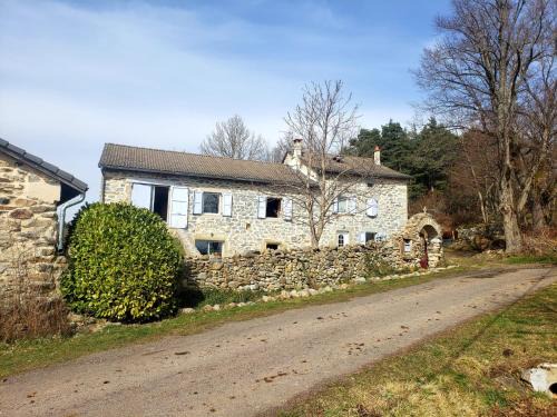 Mezenc-Loire-Meygal Bed & Breakfast | La Chabanade