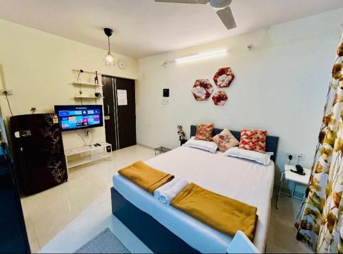 Kandivali East Apartment | La Cherry Studio Service Apartment