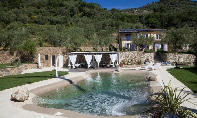 Dolceacqua Bed & Breakfast | La cicala stonata