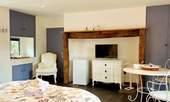 Gabillou House | La Closerie des Arts - 3 bedrooms house with outdoor pool in Périgord