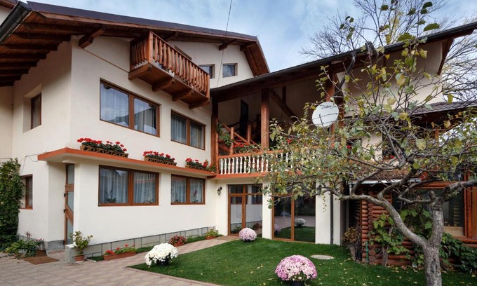 Bran House | La Colțul Castelului Bran Boutique