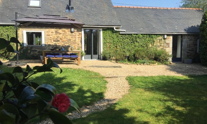 Locmaria-Berrien Apartment | La Colline des Renards