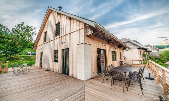 Entremont-le-Vieux House | LA COQUELLE - ENTREMONT LE VIEUX