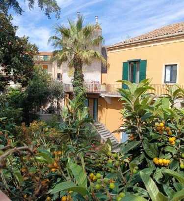 Acireale Villa | La Corte dei Nespoli