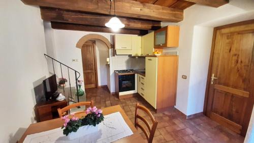 Pratovecchio Apartment | La Corte