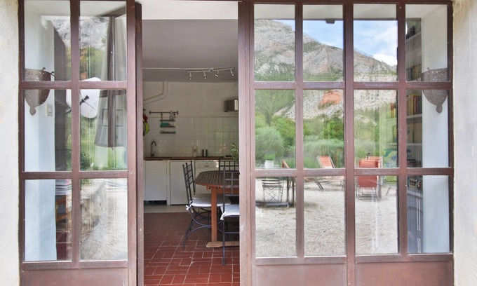 Saint-Antonin-sur-Bayon House | LA FEUILLERE, 17 CENTURY MANSION.