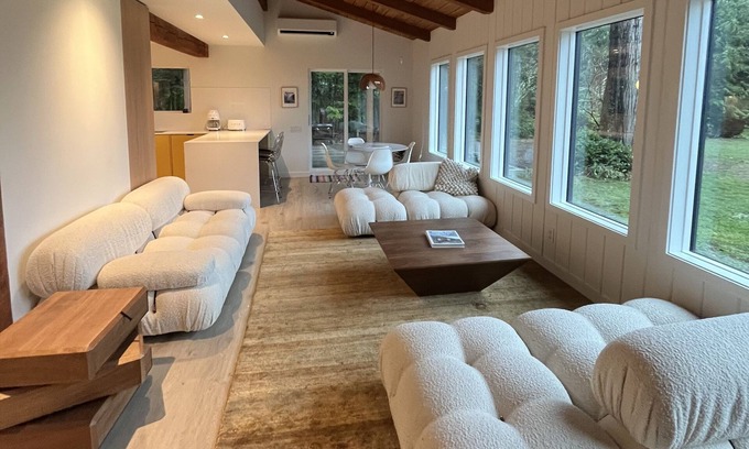 Otter Point House | La Finca | Surf retreat in Shirley! Unique & modern home close to Jordan River.