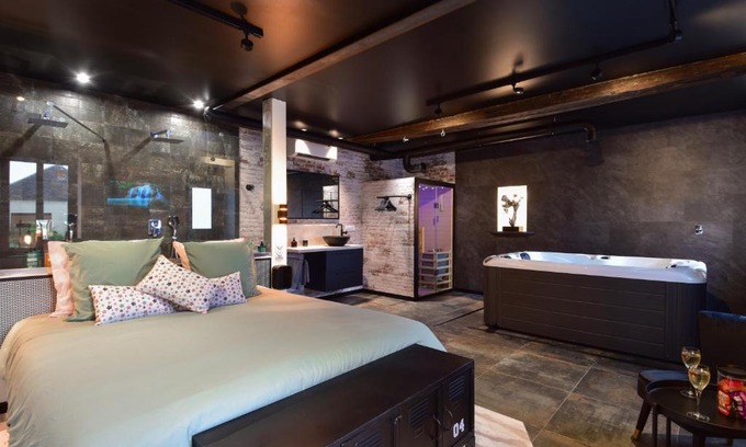 Eppe-Sauvage Apartment | La Forge By CV - Jacuzzi, Sauna, plat repas et petit déjeuner