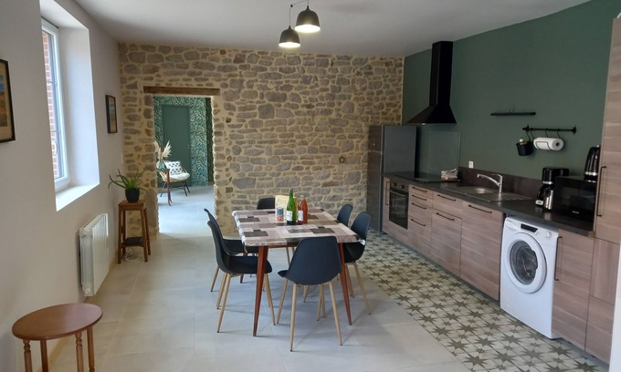 Barfleur House | La Forge, house for 6 in the heart of Barfleur, with private parking lot