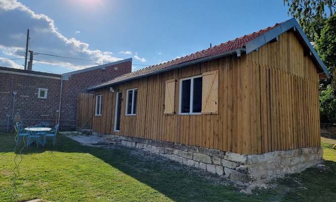 Ribecourt-Dreslincourt House | La Germaine - wooden shack in the countryside