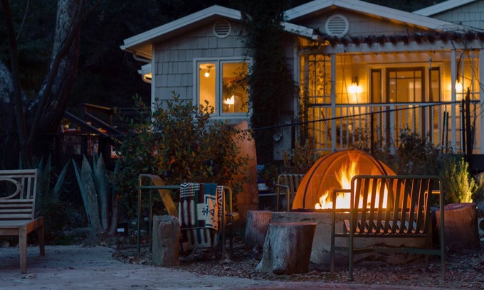 Topanga Apartment | LA Getaway in Topanga – modern, clean & cozy, close to hiking & beach