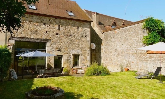 Saint-Emiland House | La Grange D'ernest - Saint-emiland